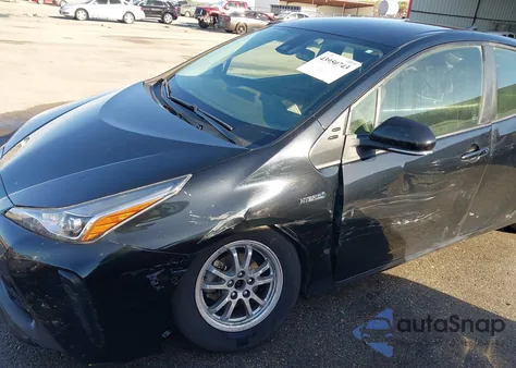 2021 Toyota Prius Le z USA, uszkodzony, nr VIN JTDKAMFU6M3148181